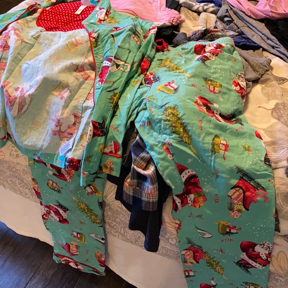 Pjs